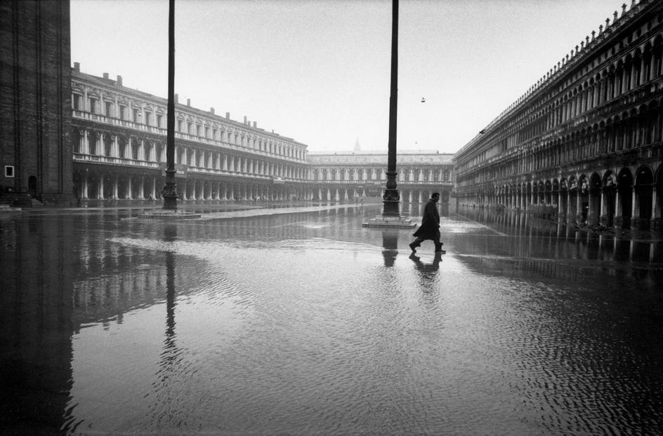 ©Josef Koudelka, 1983, Italia, Plaza de San Marco