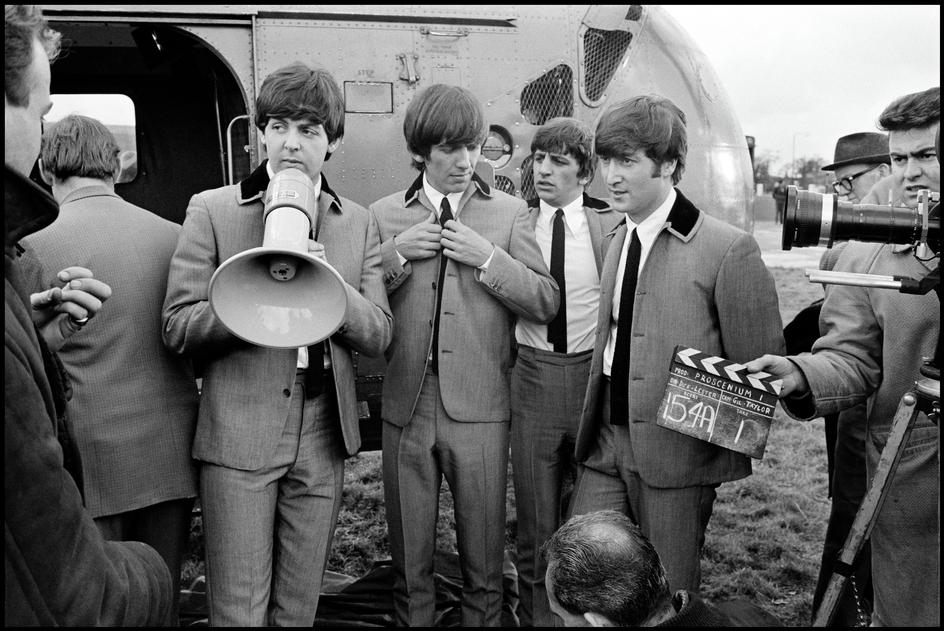 ©David Hurn, 1964. Los Beatles durante la filmación de la película  "A Hard Days Night"