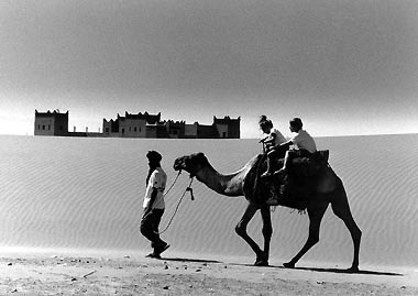 © Didier Lefèvr, Ovtubre 1996, Tinfou, Las puertas del Desierto